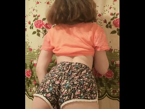 ❤️ Sexy junges Babe zieht ihre Shorts vor der Kamera aus ❌ Russian porn bei uns ❤