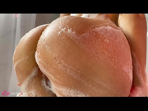 ❤️ Brünette masturbiert Muschi mit Vibrator zu intensivem Orgasmus in der Dusche ❌ Russian porn bei uns ❤